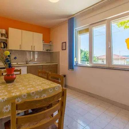 Two-bedroom In Xiv